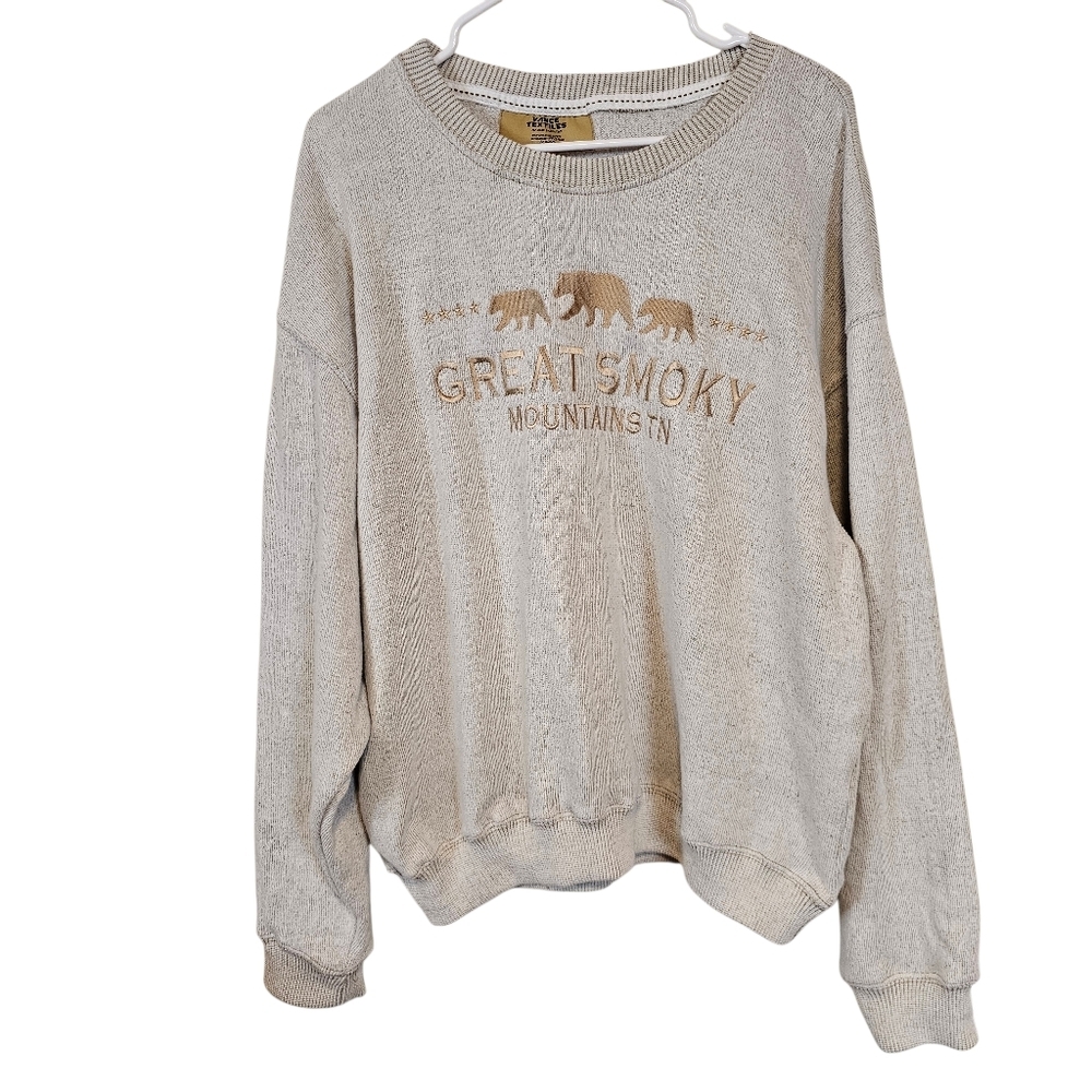 Super Soft Fleece Lined Great Smoky Mountains Tennessee Bear Crewneck